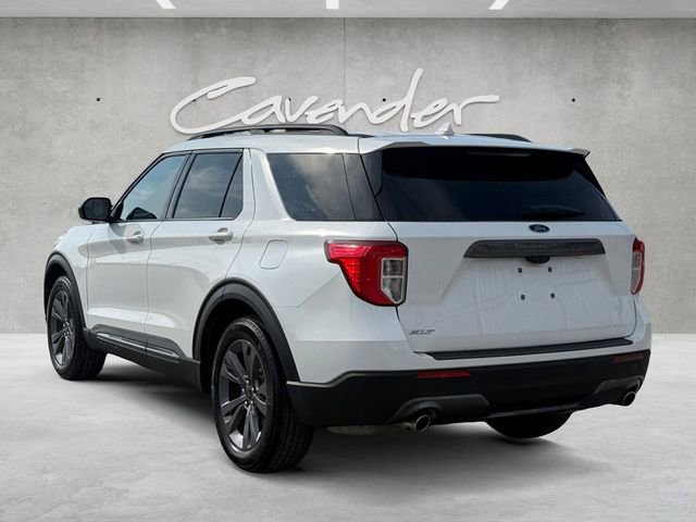 Certified 2023 Ford Explorer XLT w/ Equipment Group 202A image 3