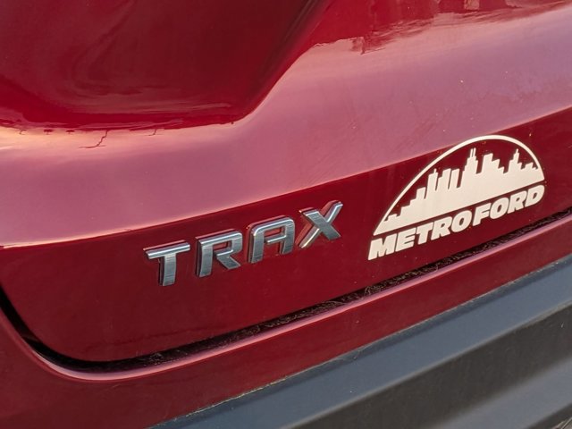 Used 2025 Chevrolet Trax LS FWD image 27