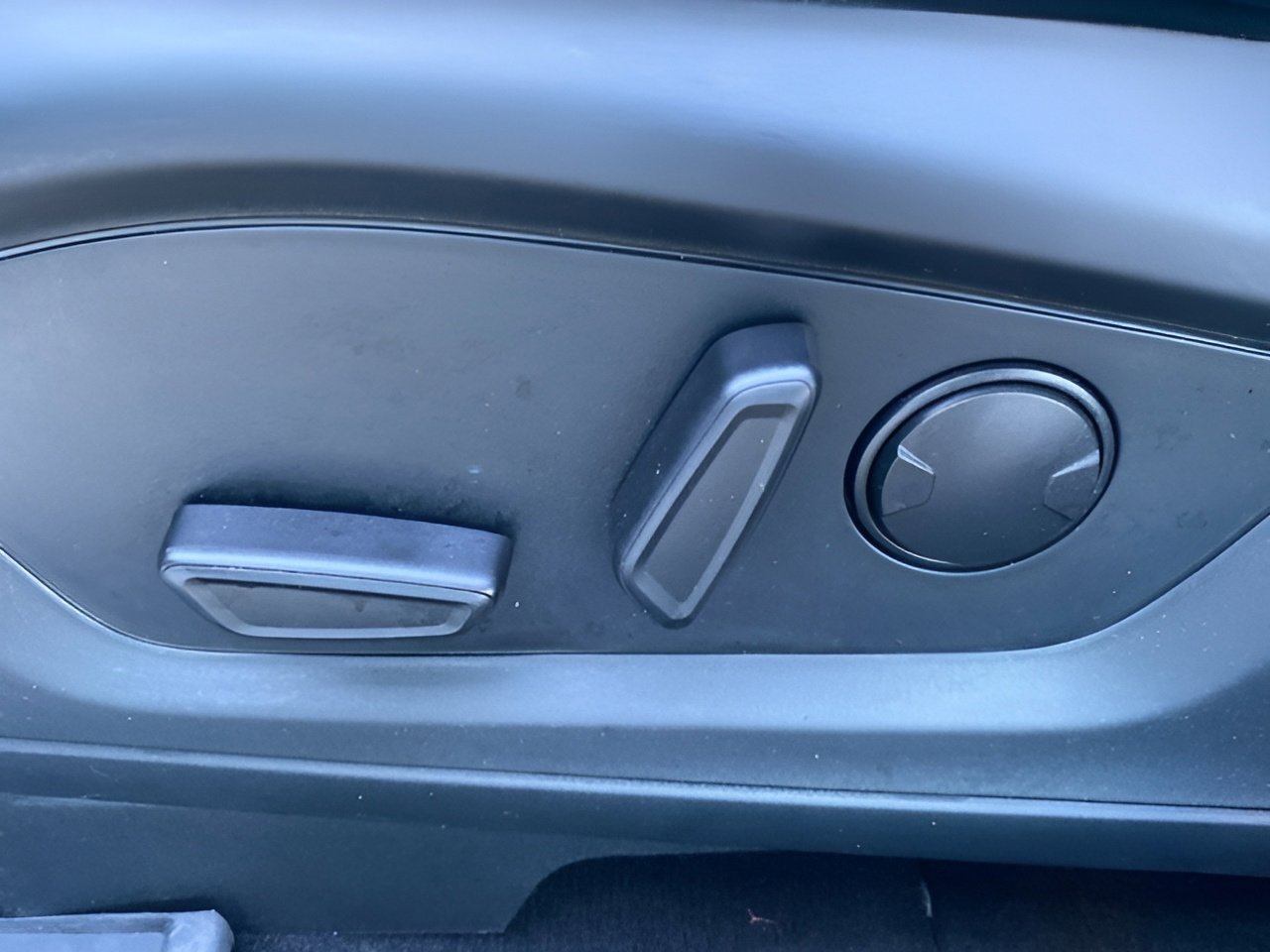 Certified 2023 Ford Explorer XLT w/ Equipment Group 202A image 10