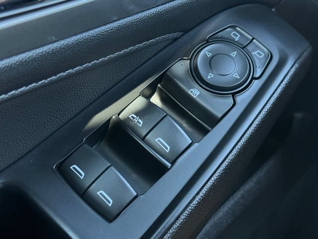 Used 2023 Chevrolet Traverse LT FWD image 26