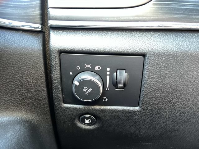 Used 2021 Jeep Grand Cherokee Limited AWD/4WD image 30
