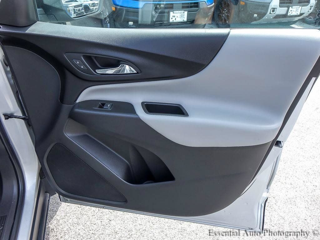Used 2022 Chevrolet Equinox LS AWD/4WD image 22