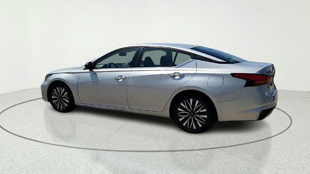 Used 2024 Nissan Altima 2.5 SV FWD image 6