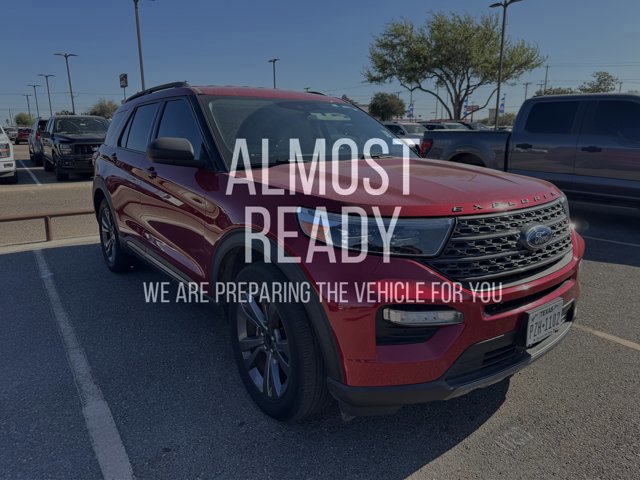 Certified 2021 Ford Explorer XLT w/ Equipment Group 202A image 4