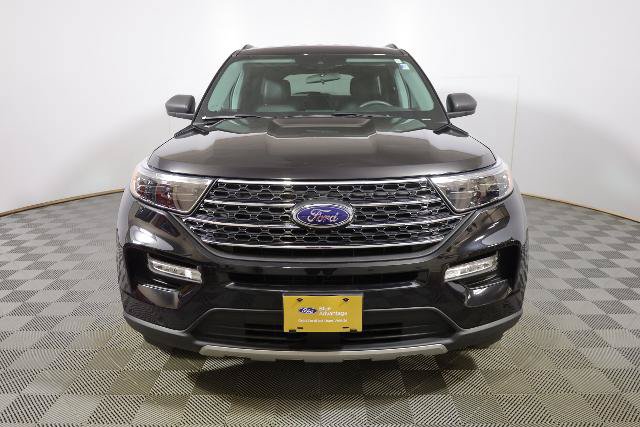 Certified 2024 Ford Explorer XLT w/ Equipment Group 202A AWD/4WD image 3