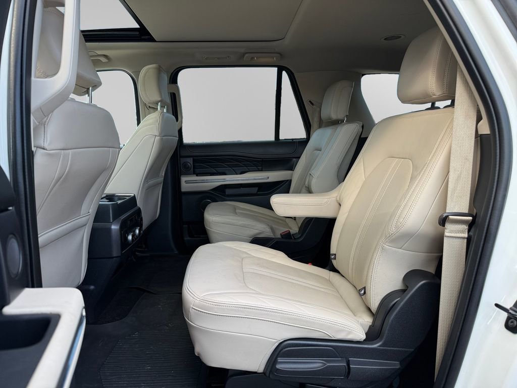 Certified 2022 Ford Expedition Max Platinum image 13