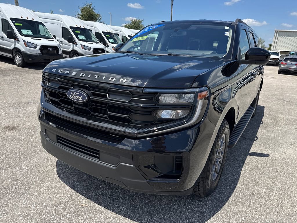 Certified 2025 Ford Expedition Max Active RWD image 10