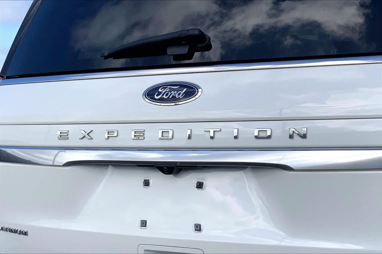 Certified 2023 Ford Expedition Platinum RWD image 28