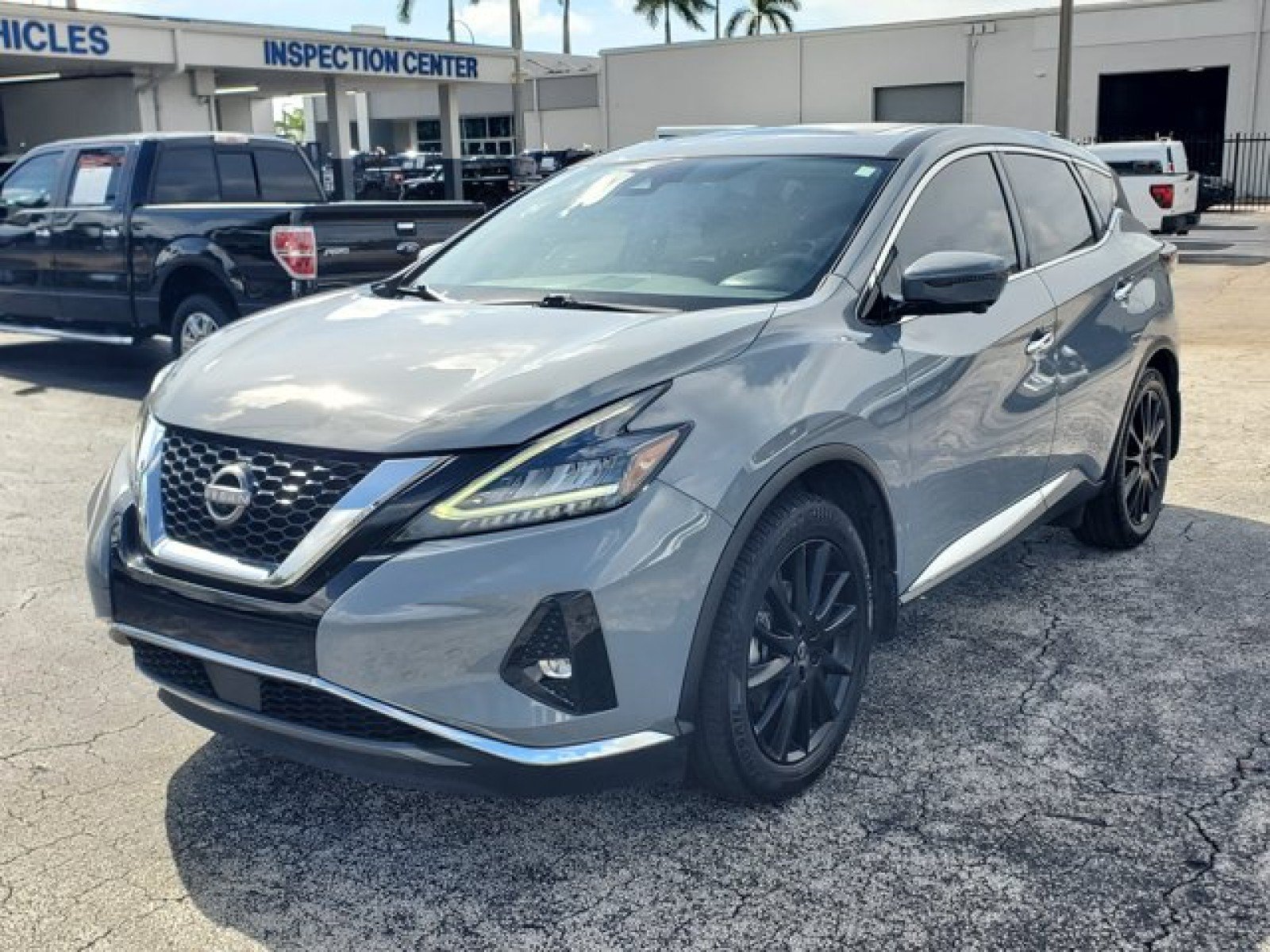 Used 2023 Nissan Murano SL w/ SL Moonroof Package FWD image 3