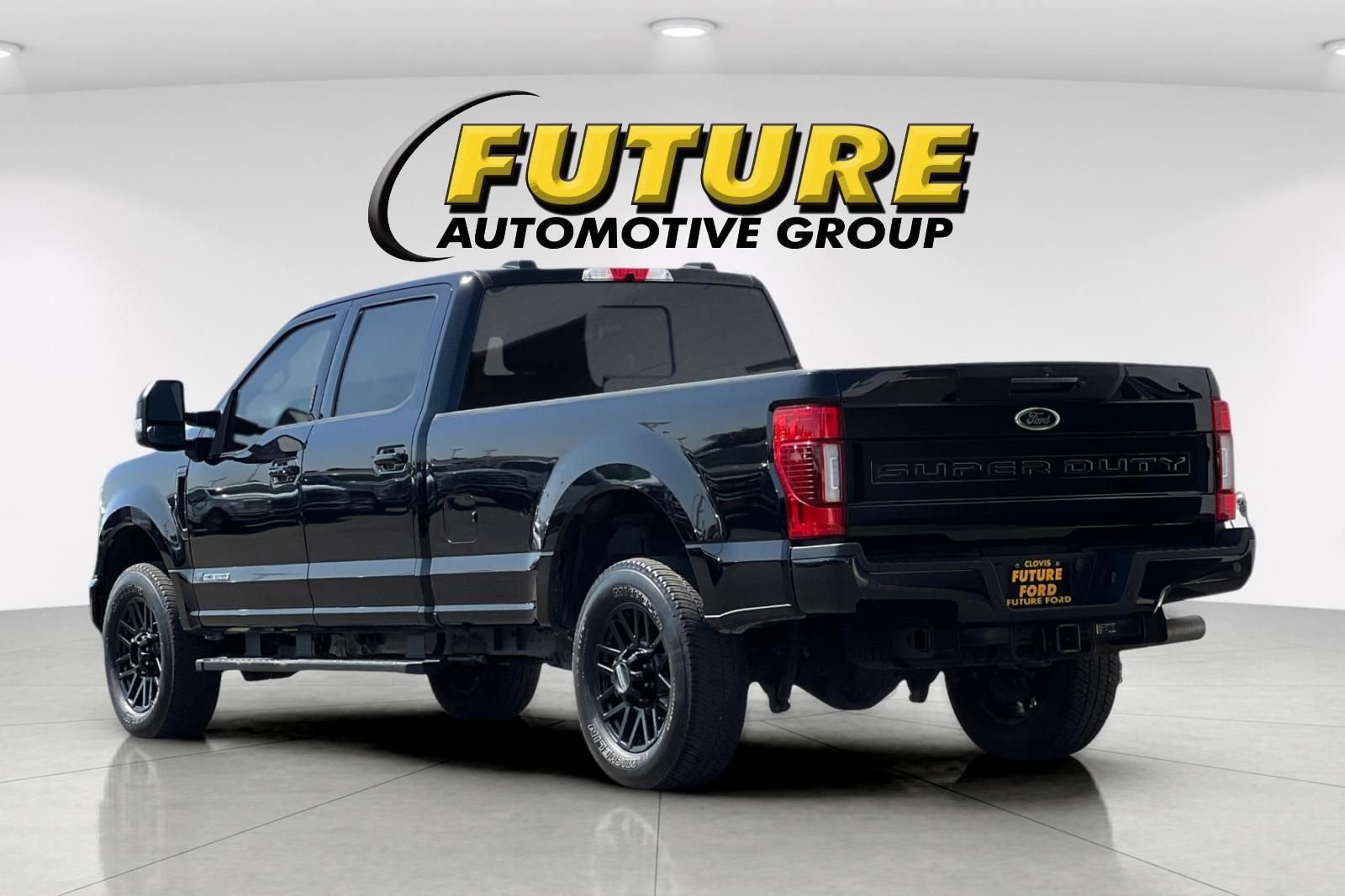 Certified 2022 Ford F250 Lariat w/ Black Appearance Package AWD/4WD image 5