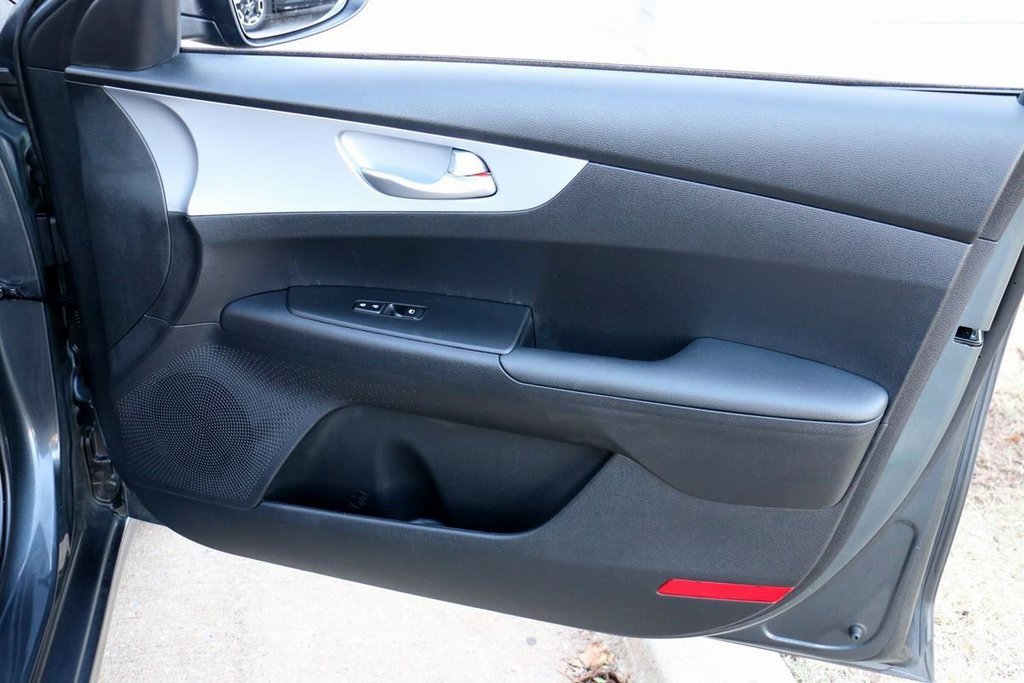 Used 2024 Kia Forte LXS image 29