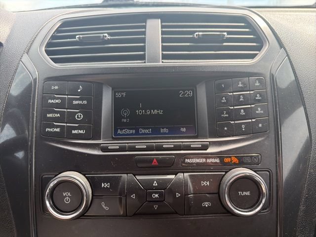 Certified 2018 Ford Explorer XLT AWD/4WD image 31