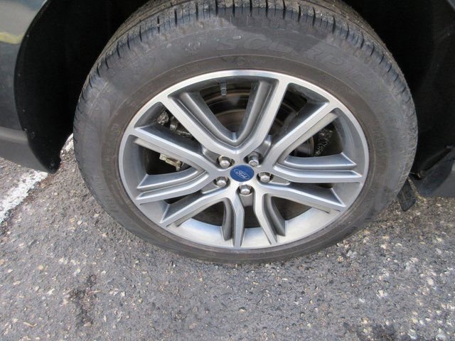 Certified 2022 Ford Edge Titanium w/ Class II Trailer Tow Package image 40