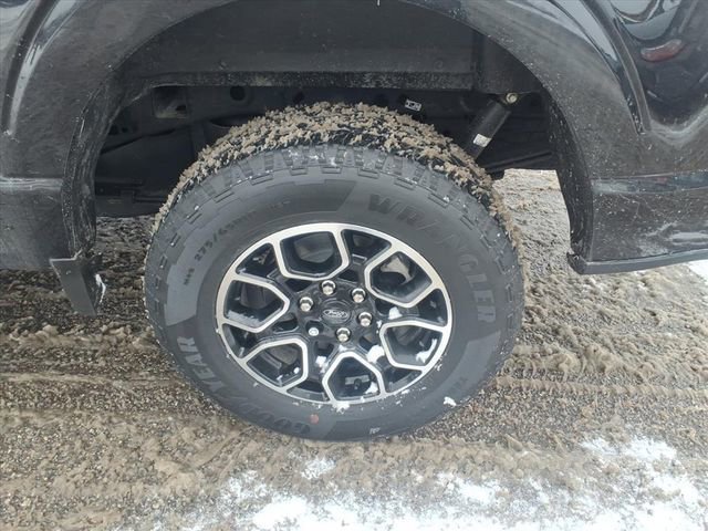 Certified 2022 Ford F150 XLT w/ Equipment Group 302A High image 10