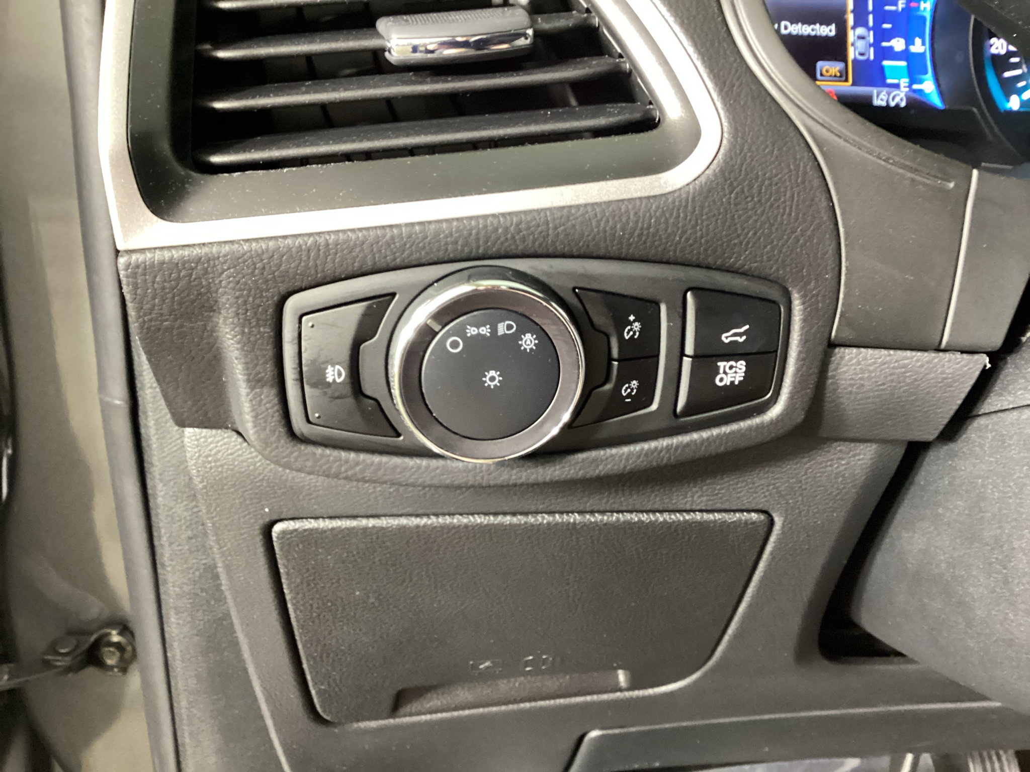 Certified 2024 Ford Edge SEL w/ Convenience Package AWD/4WD image 20
