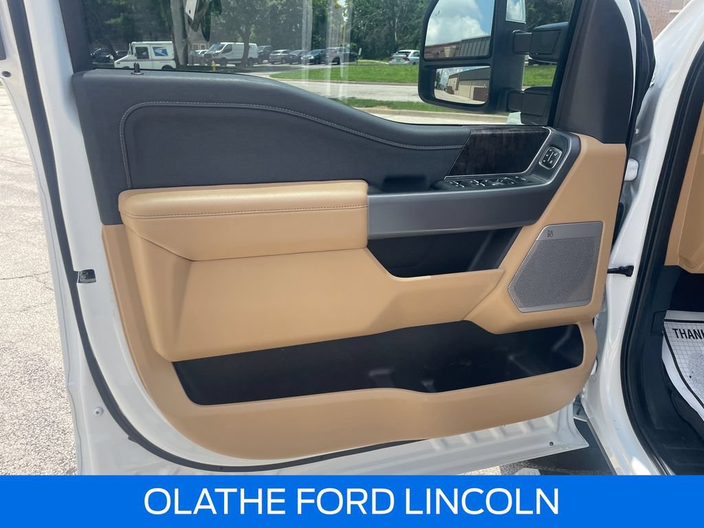 Certified 2025 Ford F350 Lariat w/ Lariat Ultimate Package AWD/4WD image 15