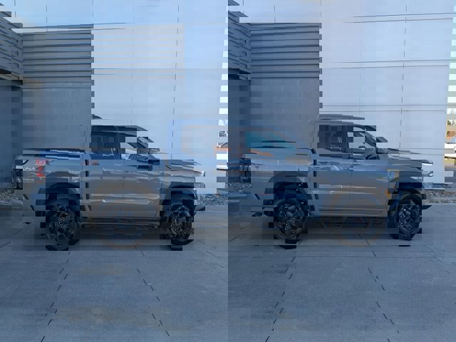 Used 2023 Nissan Frontier PRO-4X w/ Pro-4X Premium Package image 6