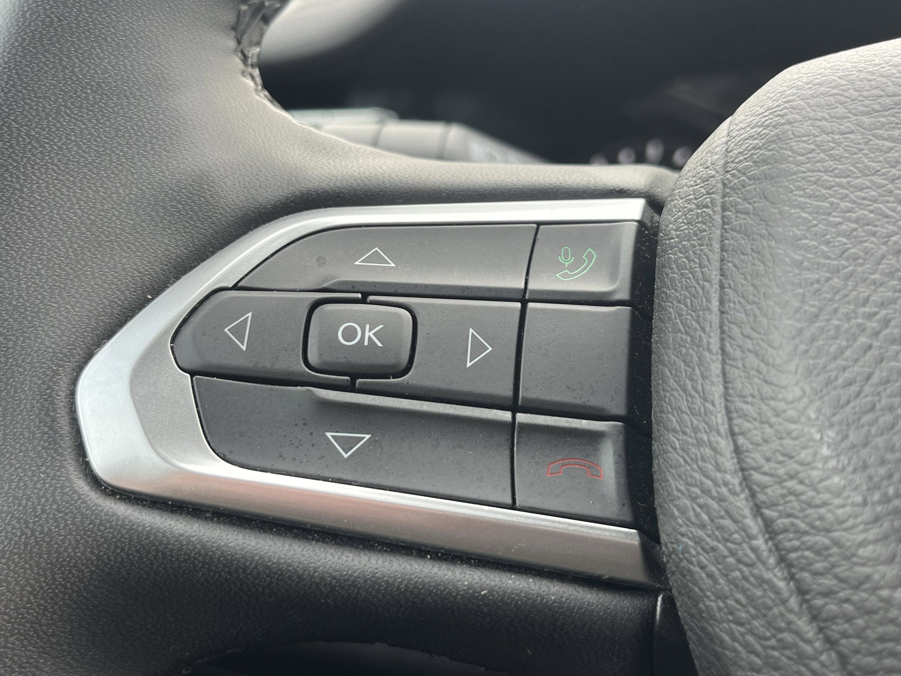 Used 2023 Jeep Compass Limited image 18