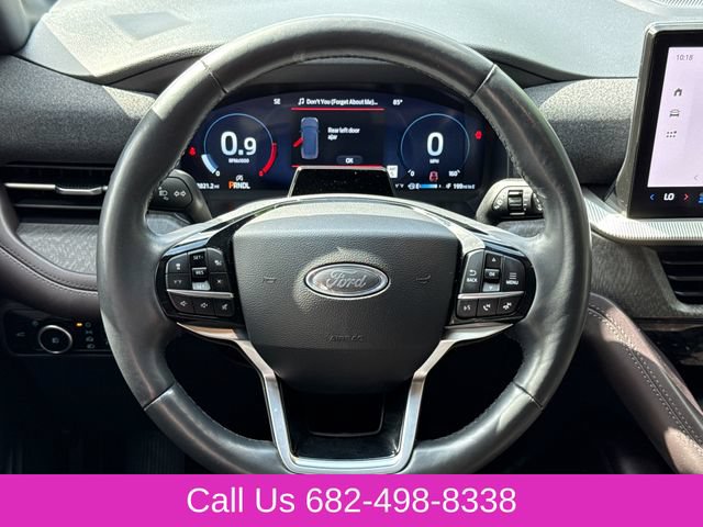 Certified 2025 Ford Explorer Platinum RWD image 15