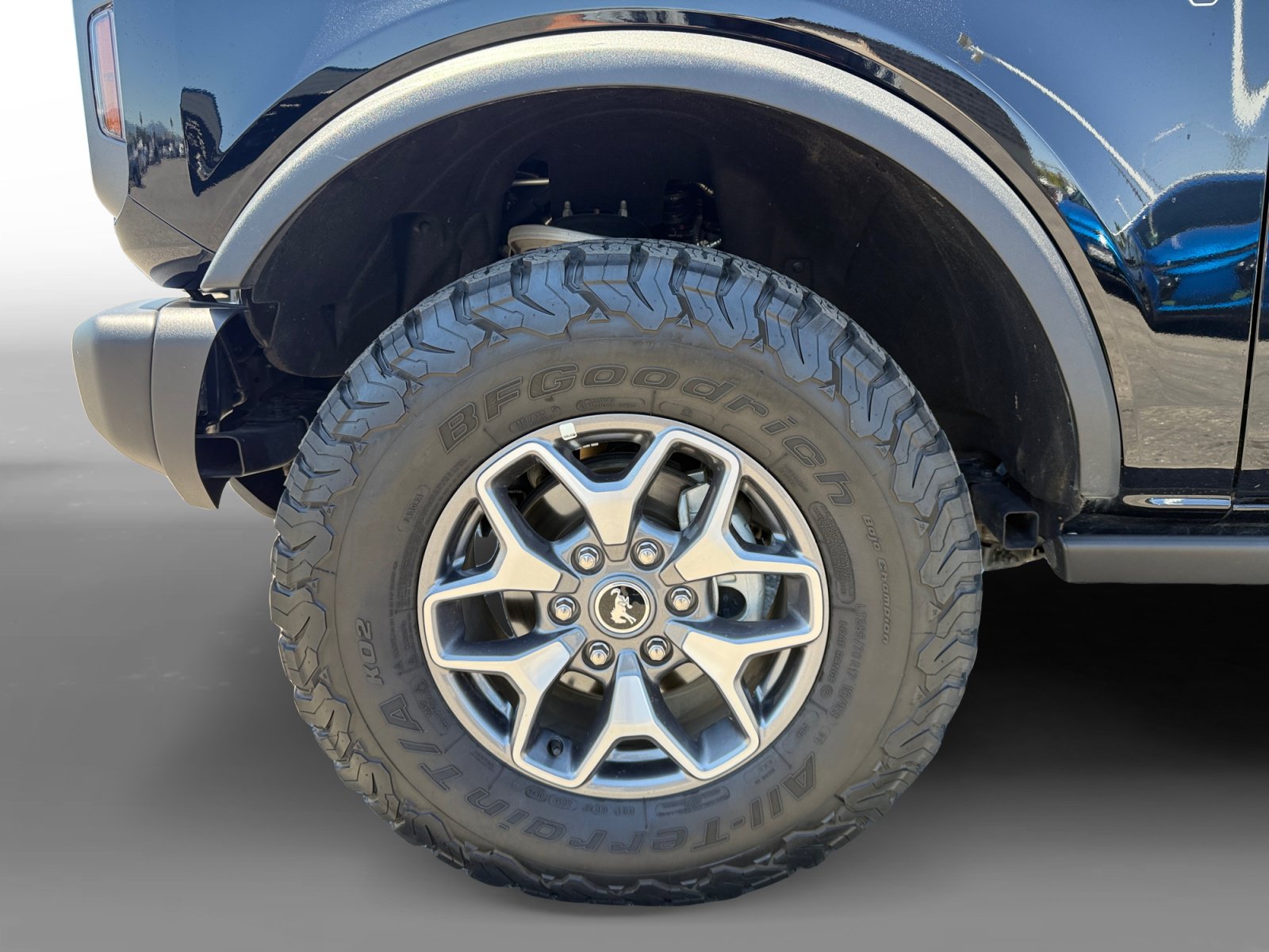 Certified 2025 Ford Bronco Badlands AWD/4WD image 9