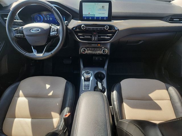 Certified 2022 Ford Escape Titanium w/ Titanium Elite Package AWD/4WD image 8