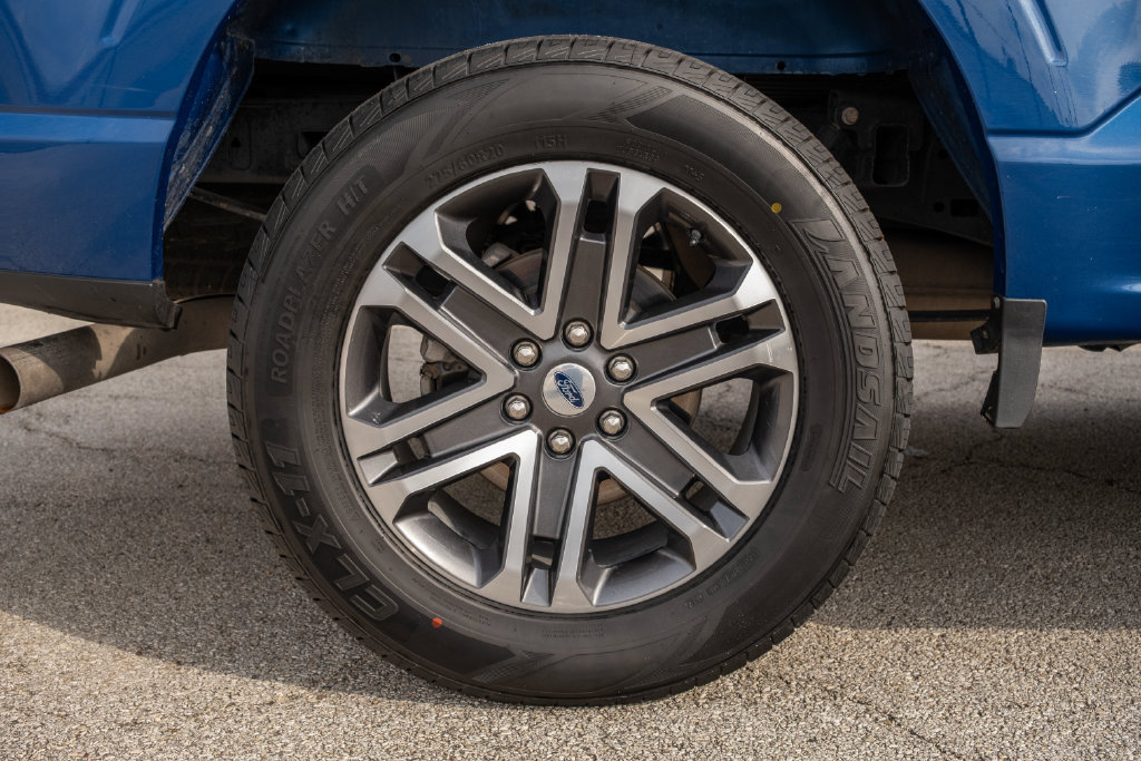 Certified 2023 Ford F150 XL w/ STX Appearance Package RWD image 10