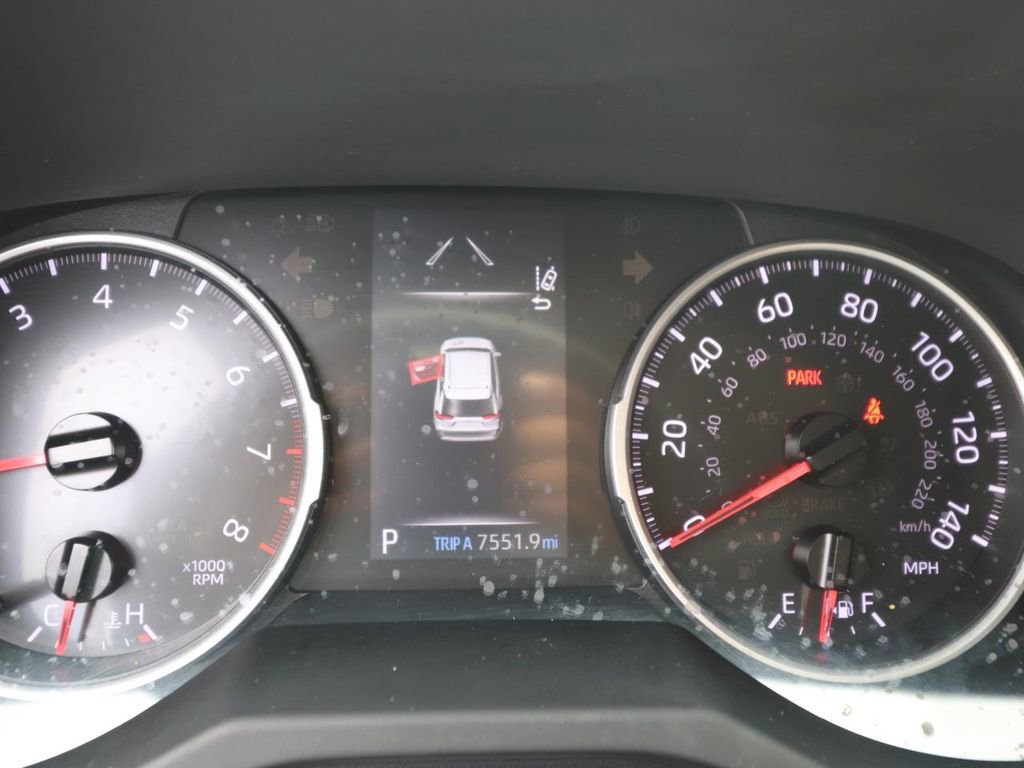 Used 2019 Toyota RAV4 LE image 19