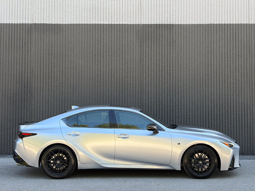 Used 2024 Lexus IS 500 RWD image 8