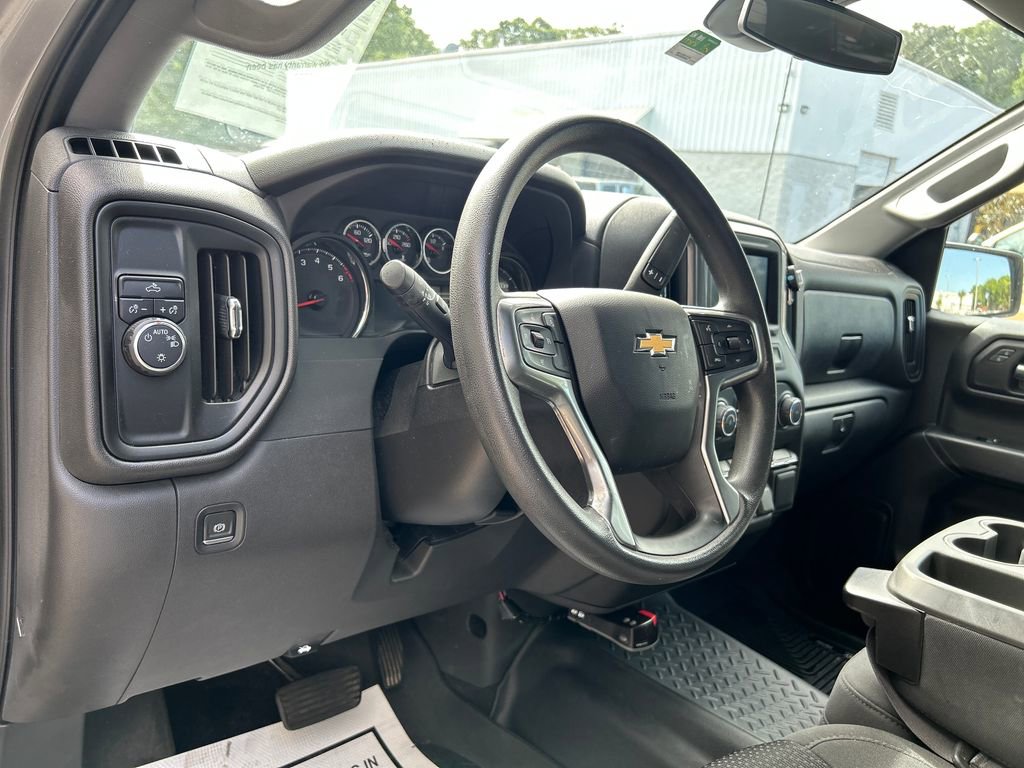 Used 2022 Chevrolet Silverado 1500 Custom w/ LPO, Dark Essentials Package image 10