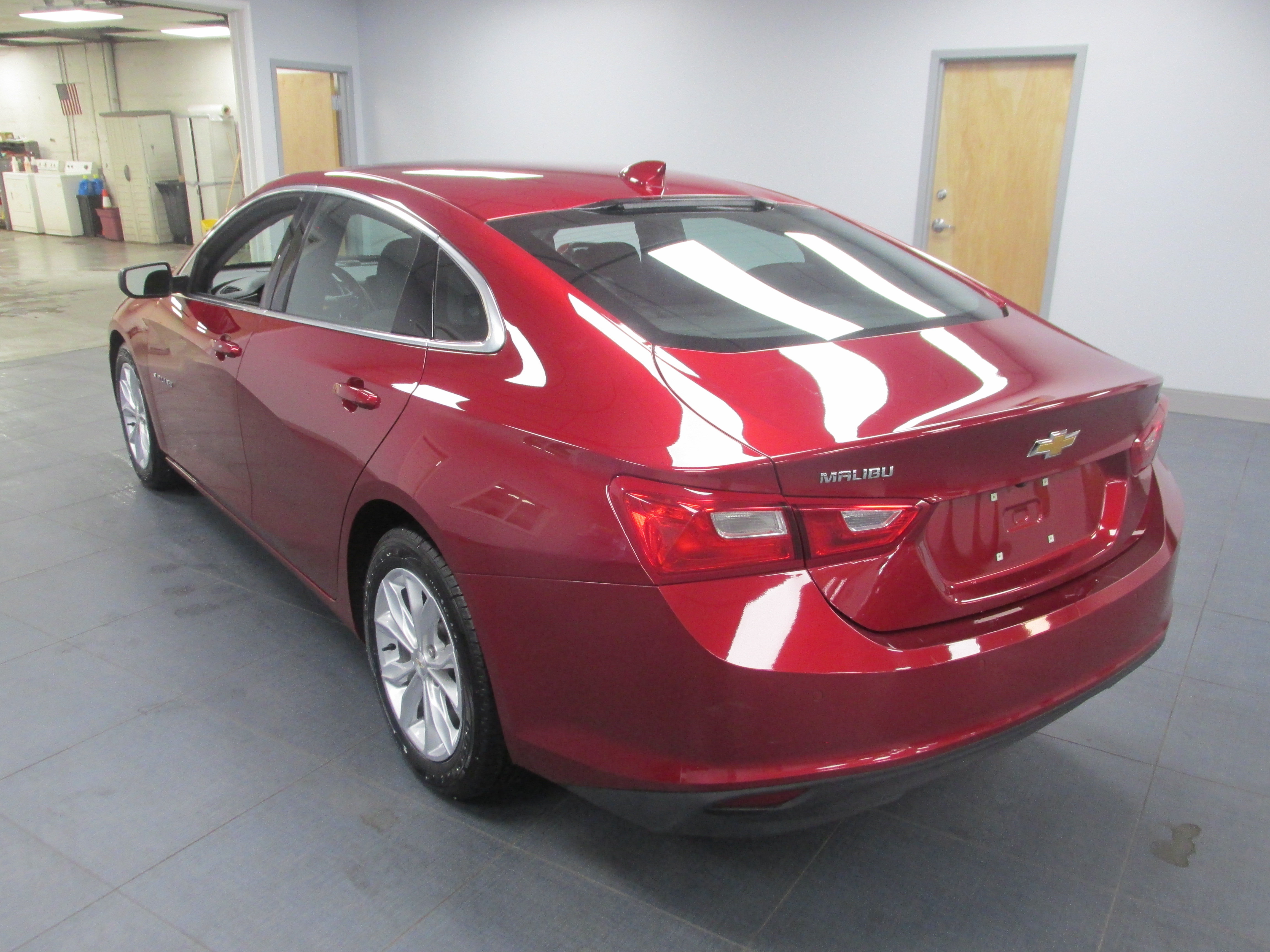 Used 2025 Chevrolet Malibu LT FWD image 7