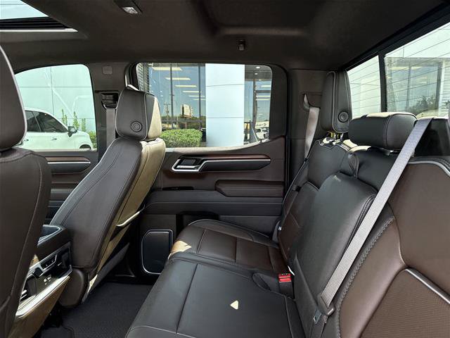 Used 2026 GMC Sierra 1500 Denali AWD/4WD image 6
