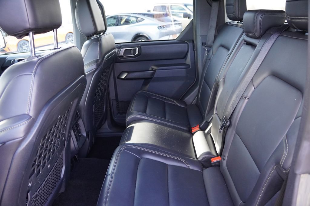 Certified 2025 Ford Bronco Badlands AWD/4WD image 18