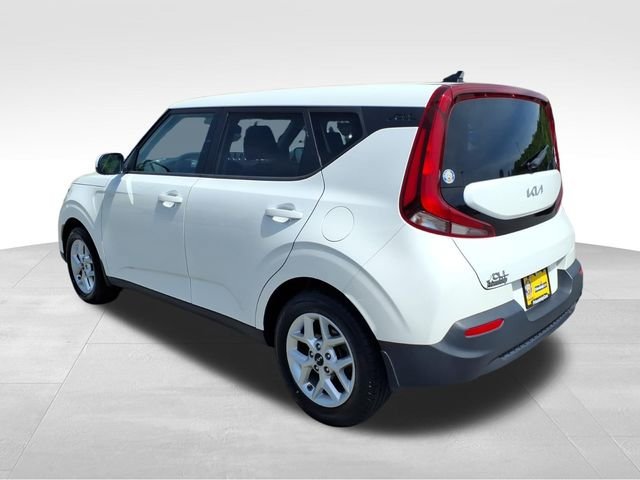 Used 2022 Kia Soul LX w/ Technology Package FWD image 6