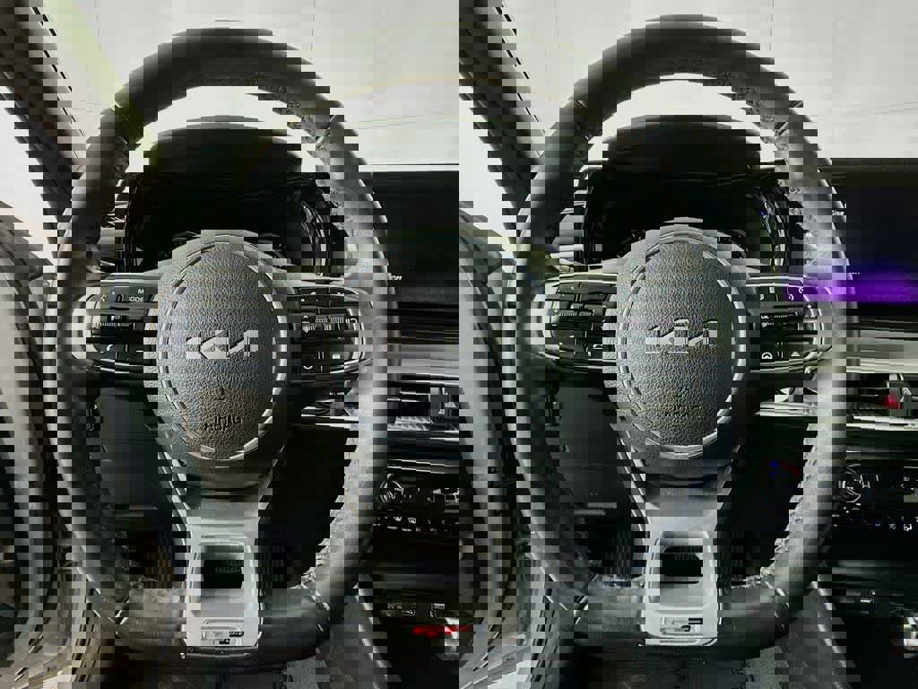 Used 2022 Kia K5 GT-Line w/ GT-Line FWD Premium Package image 18