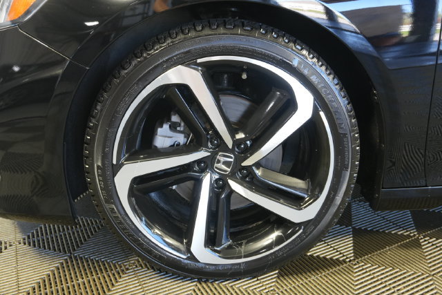 Used 2022 Honda Accord Sport image 9