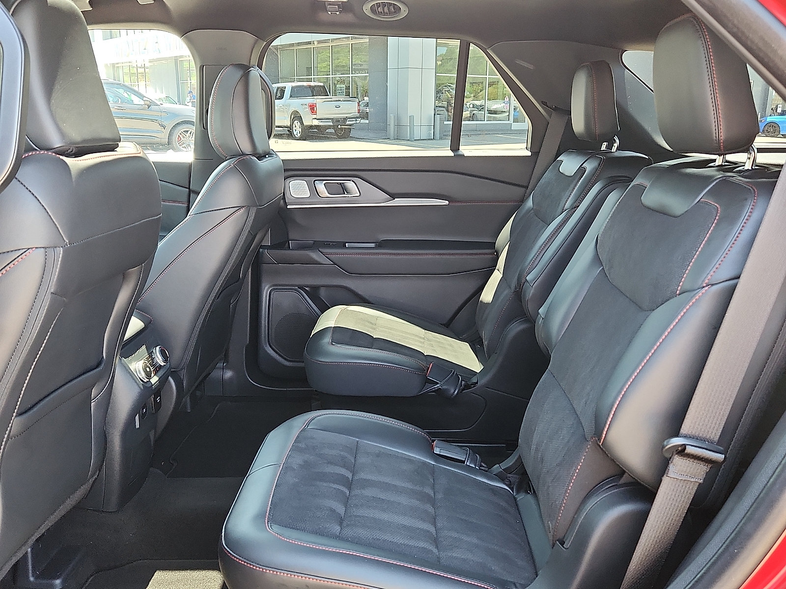 Certified 2025 Ford Explorer ST w/ Sun And Sound Package AWD/4WD image 10