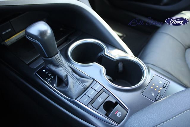 Used 2019 Toyota Camry XSE image 17