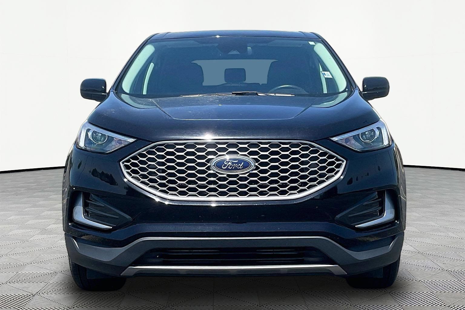 Certified 2024 Ford Edge SEL AWD/4WD image 3
