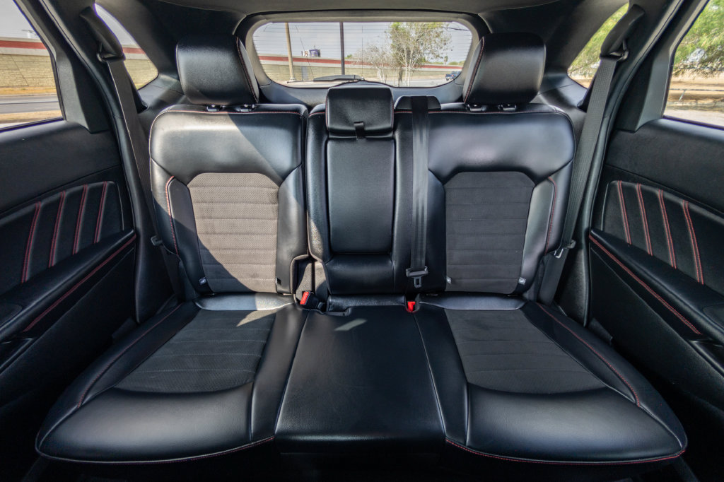Certified 2024 Ford Edge ST-Line AWD/4WD image 17