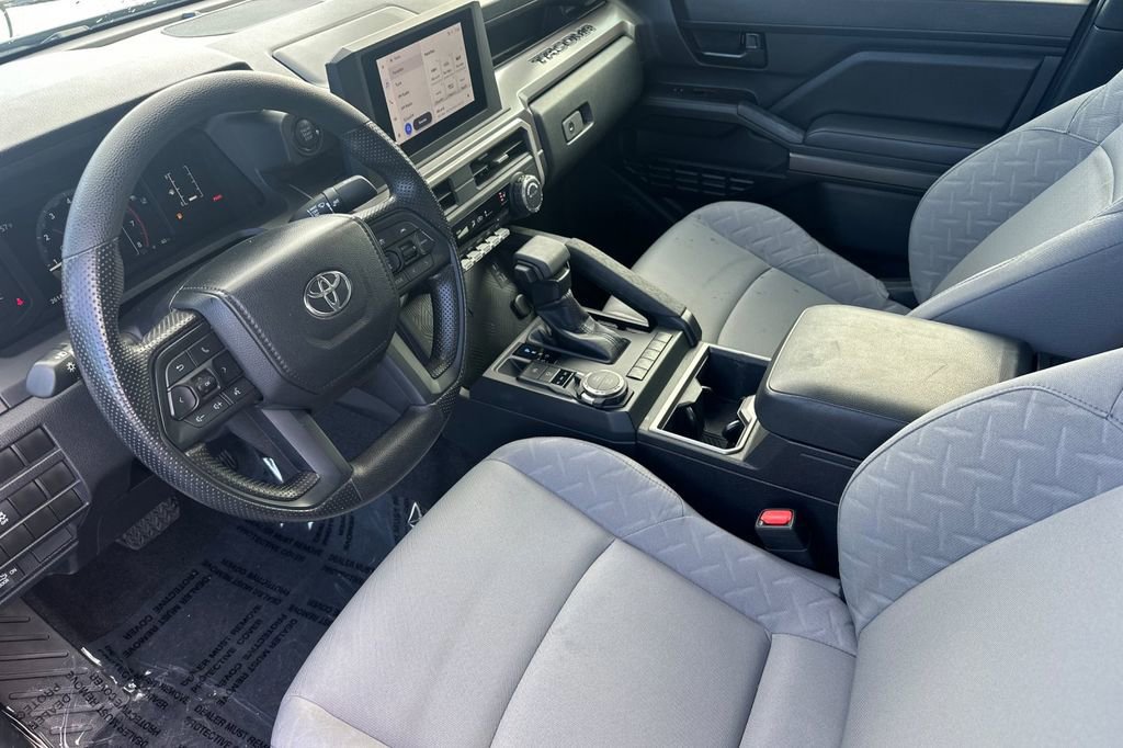 Used 2024 Toyota Tacoma SR5 AWD/4WD image 10