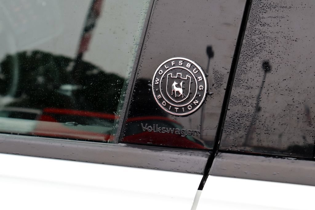 Used 2024 Volkswagen Tiguan Wolfsburg Edition FWD image 11