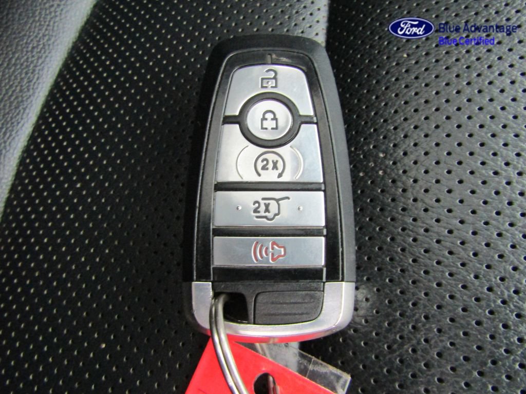 Certified 2020 Ford Escape Titanium AWD/4WD image 42