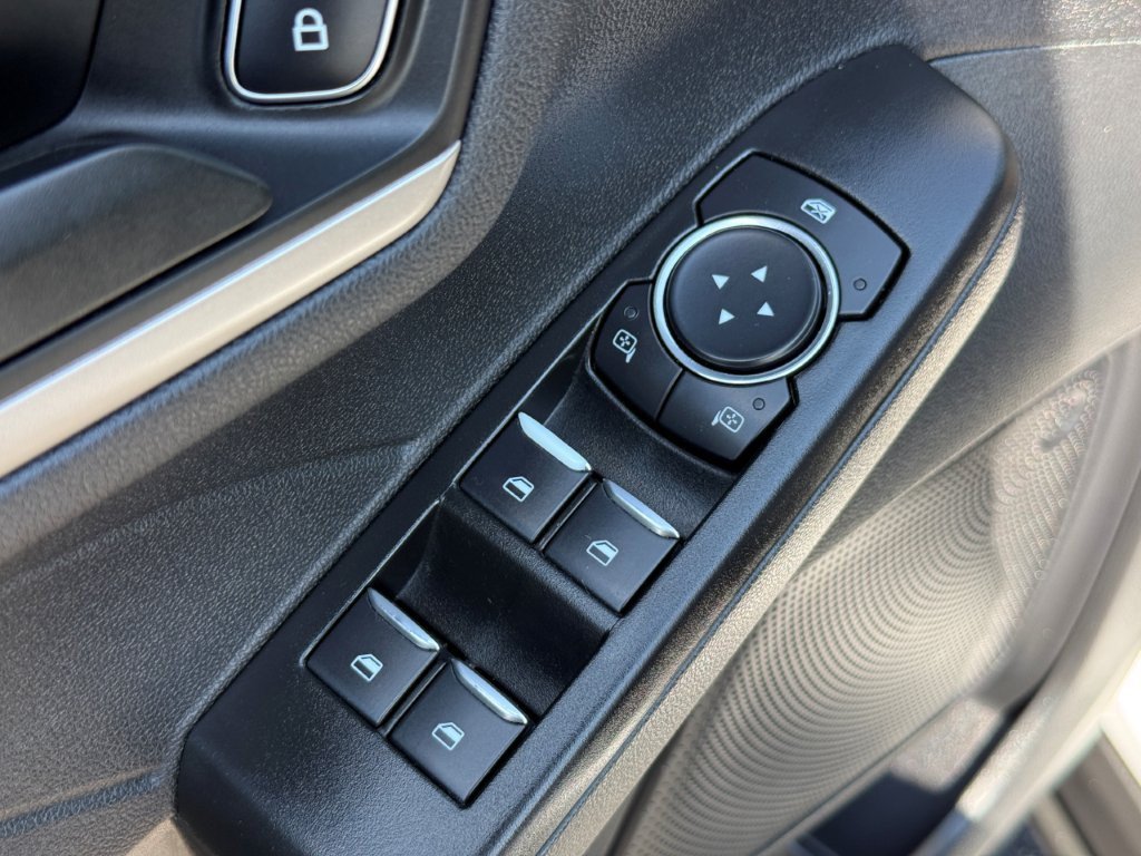 Certified 2022 Ford Escape SE AWD/4WD image 11