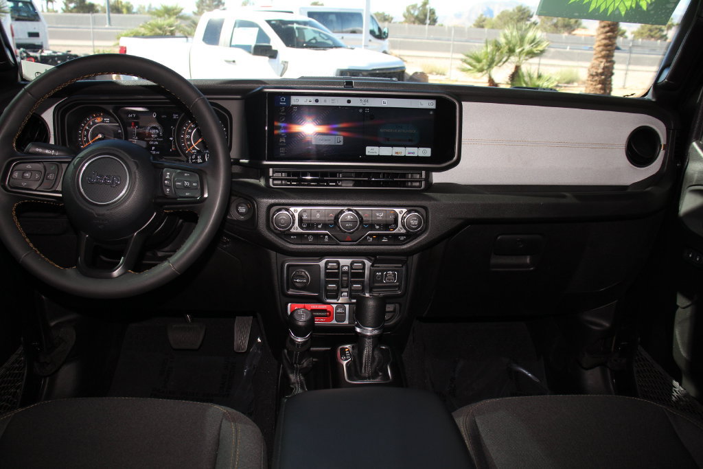 Used 2024 Jeep Wrangler Unlimited Sport AWD/4WD image 19