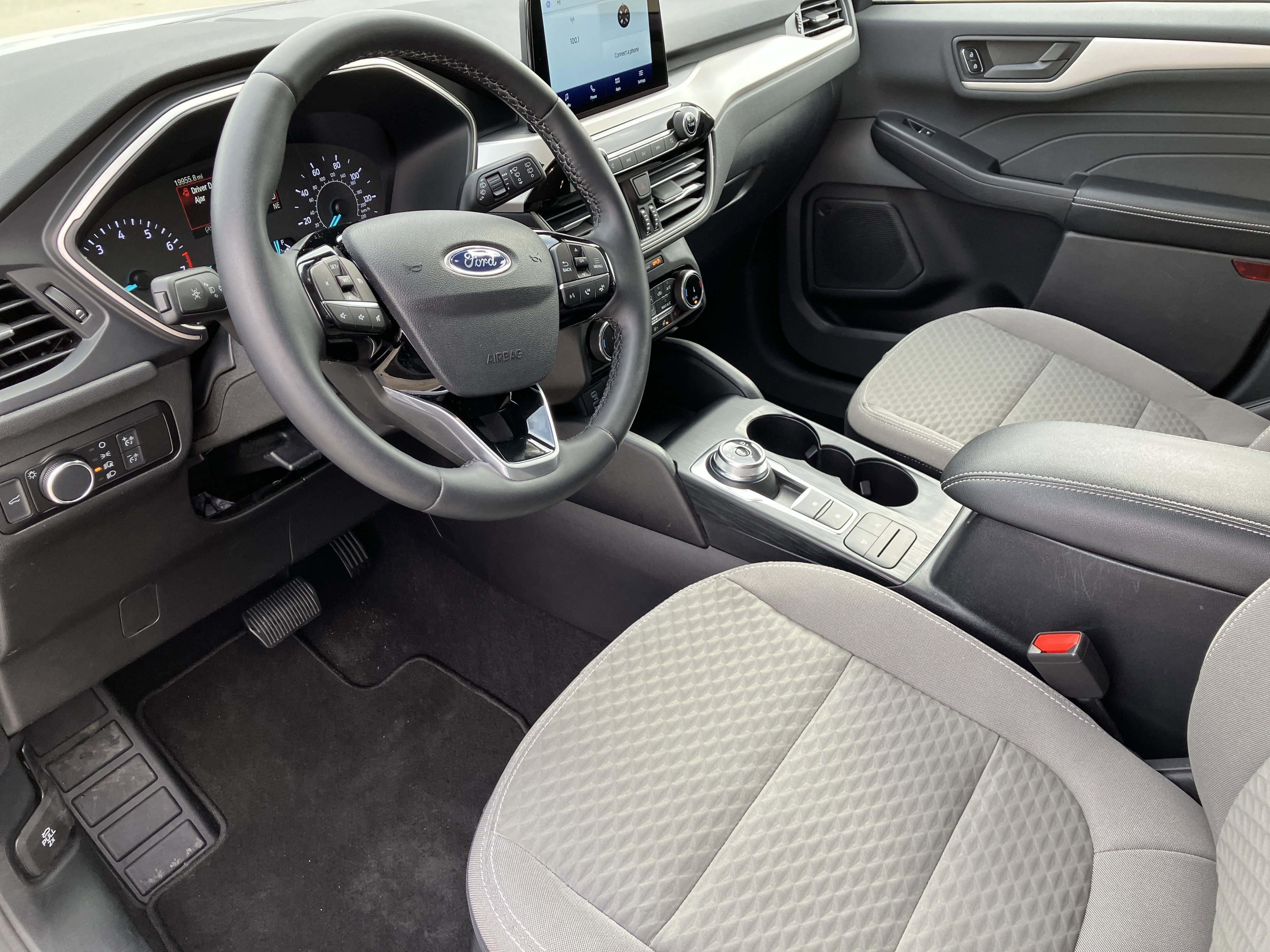 Certified 2022 Ford Escape SE w/ SE Sport Appearance Package image 21