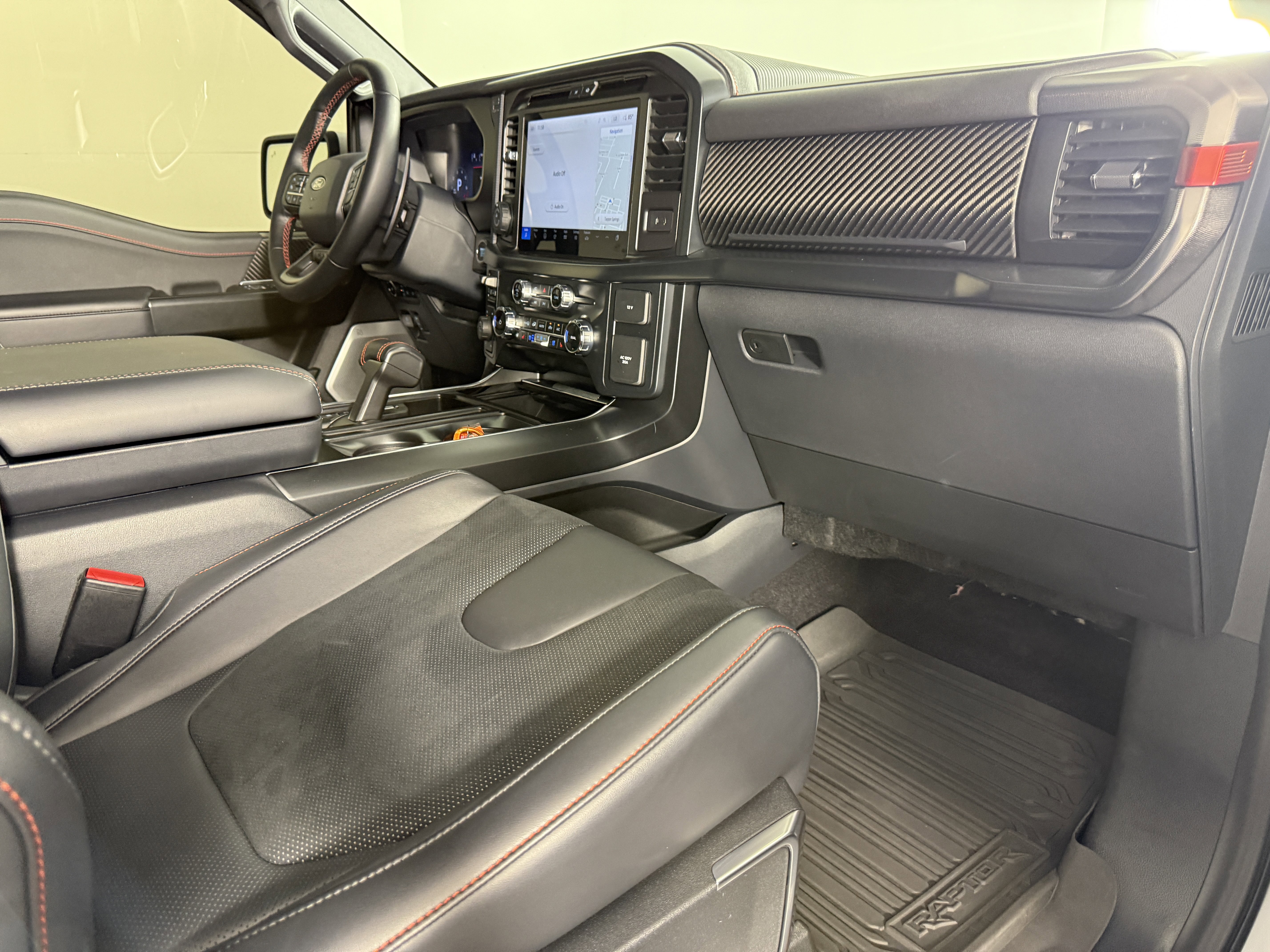 Certified 2025 Ford F150 Raptor image 10