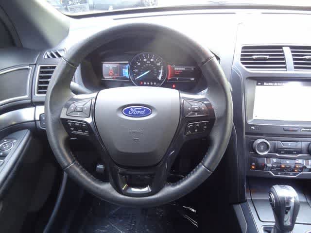 Certified 2018 Ford Explorer XLT w/ Equipment Group 202A FWD image 16