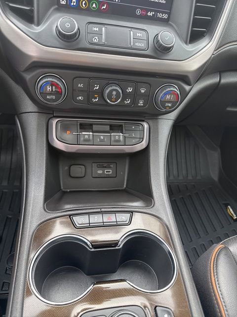 Used 2023 GMC Acadia AT4 w/ Technology Package AWD/4WD image 28