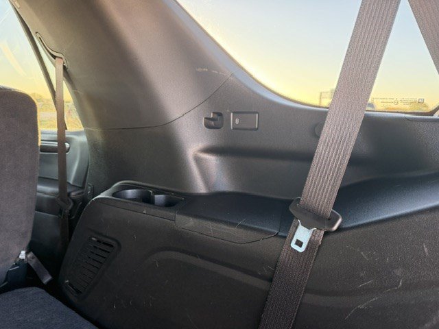 Used 2025 Chevrolet Tahoe Premier AWD/4WD image 39