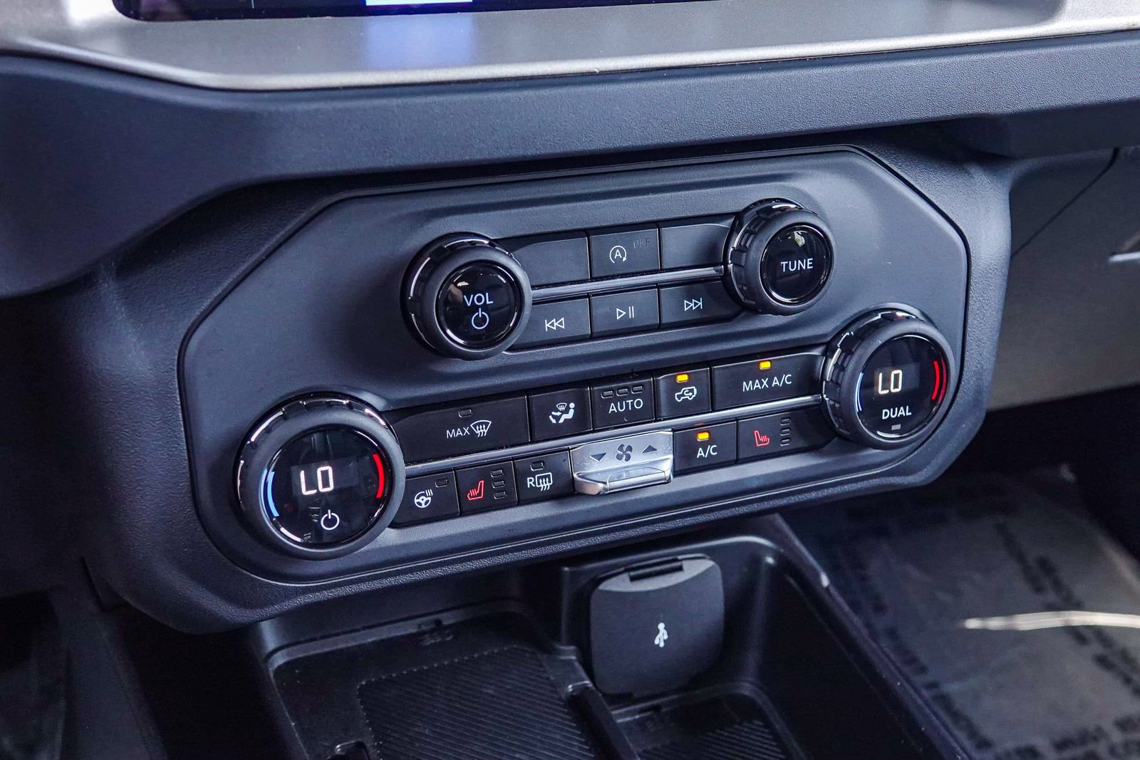 Certified 2025 Ford Bronco Outer Banks AWD/4WD image 21